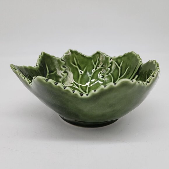 Green Leaf-Shaped Ceramic Bowl By Olfaire Portugal Microwave & Dishwasher Safe - Picture 4 of 7